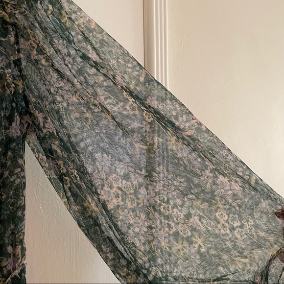 Free People Floral Style Top - Picture 6 of 6